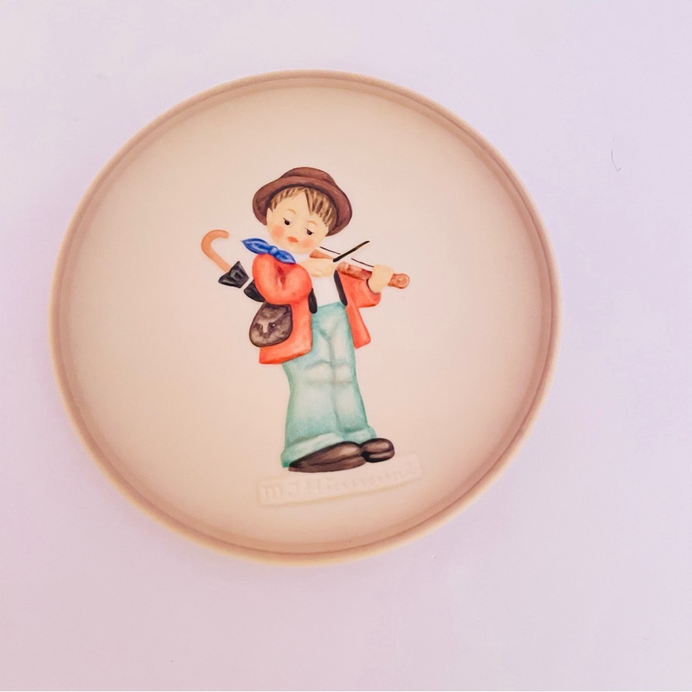 Goebel Hummel Miniature Plate Little Fiddler Little Music Makers Series